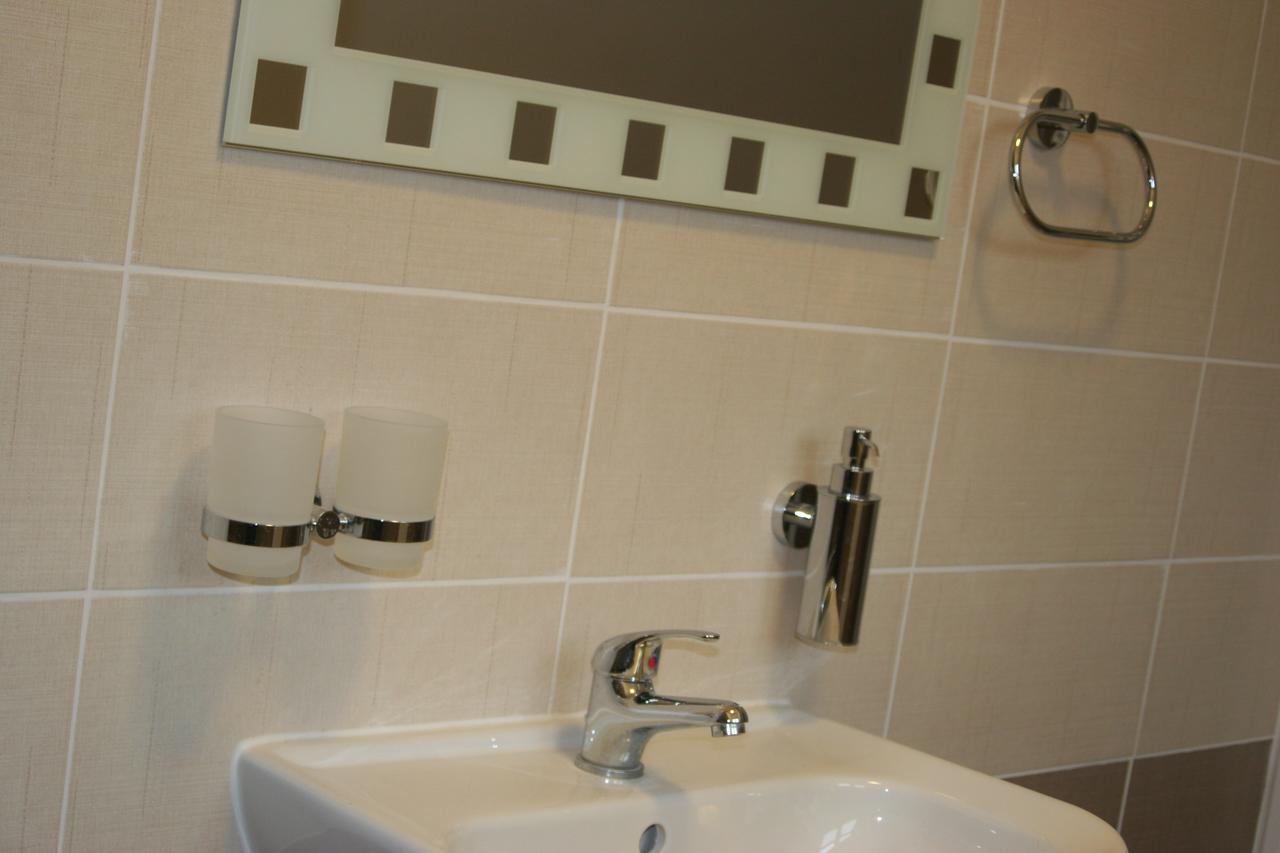 Art Star Hotel Хостивице Екстериор снимка